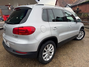Used Volkswagen Tiguan 2011 for sale - 76156953: Photo