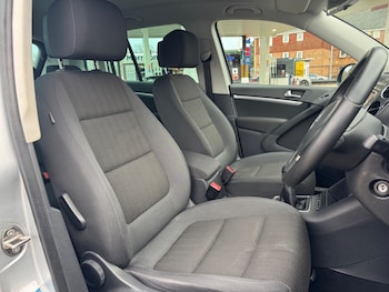 Used Volkswagen Tiguan 2011 for sale - 76156953: Photo