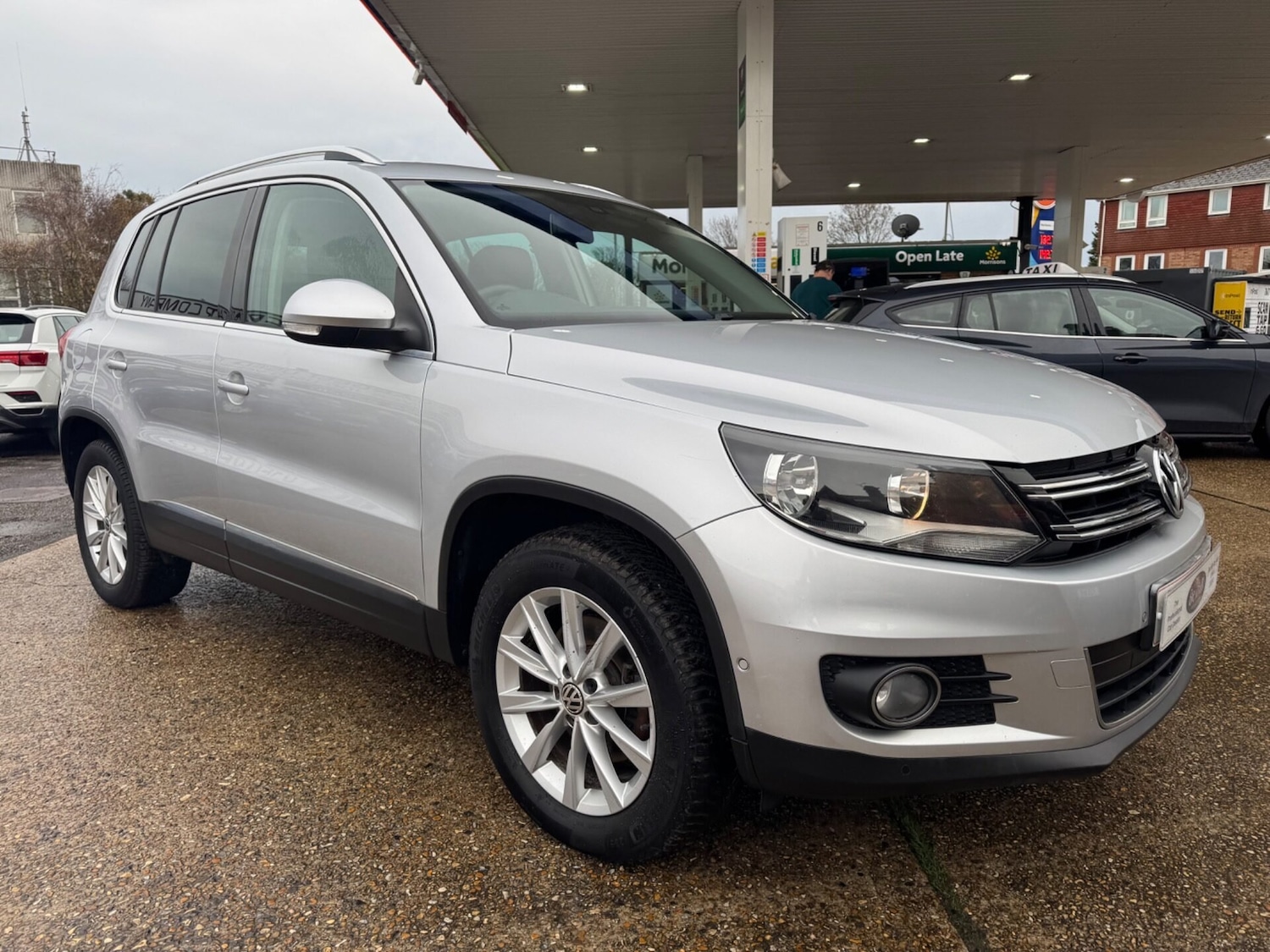 Used Volkswagen Tiguan 2011 for sale - 76156953: Photo 6