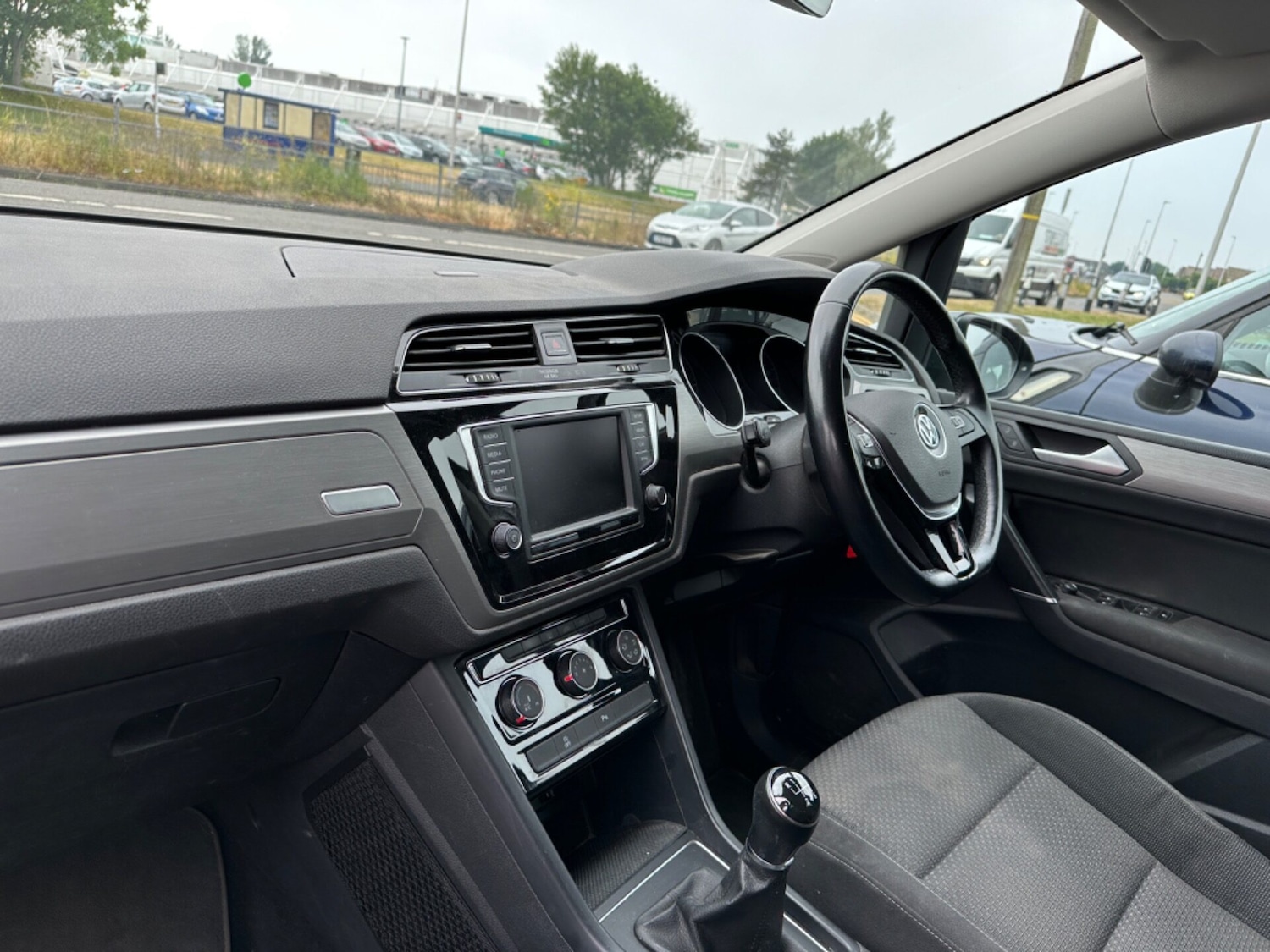 Used Volkswagen Touran 2016 for sale - 76363146: Photo 8
