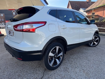 Used Nissan Qashqai 2017 for sale - 76406111: Photo