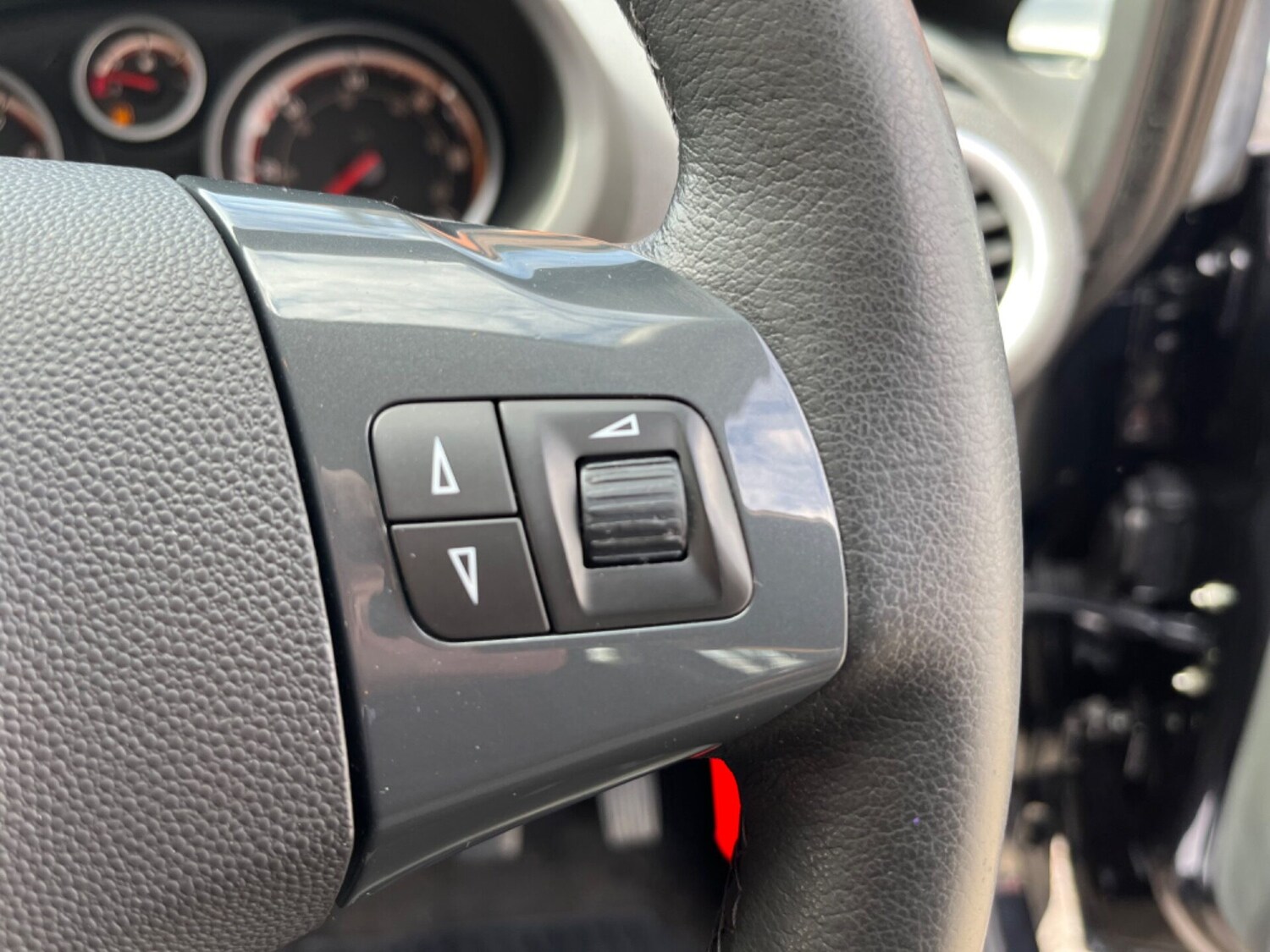 Used Vauxhall Corsa 2011 for sale - 76236480: Photo 15