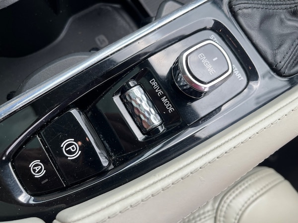 Used Volvo XC90 2016 for sale - 75425833: Photo 23