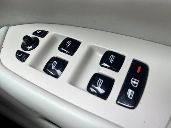 Used Volvo XC90 2016 for sale - 75425833: Photo 37