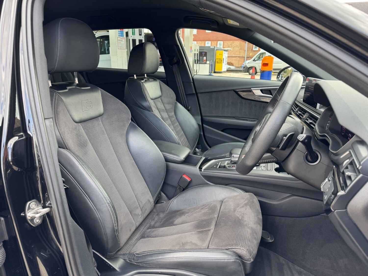 Used Audi A4 2019 for sale - 76048816: Photo 3