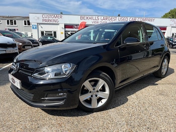 Volkswagen - Golf
