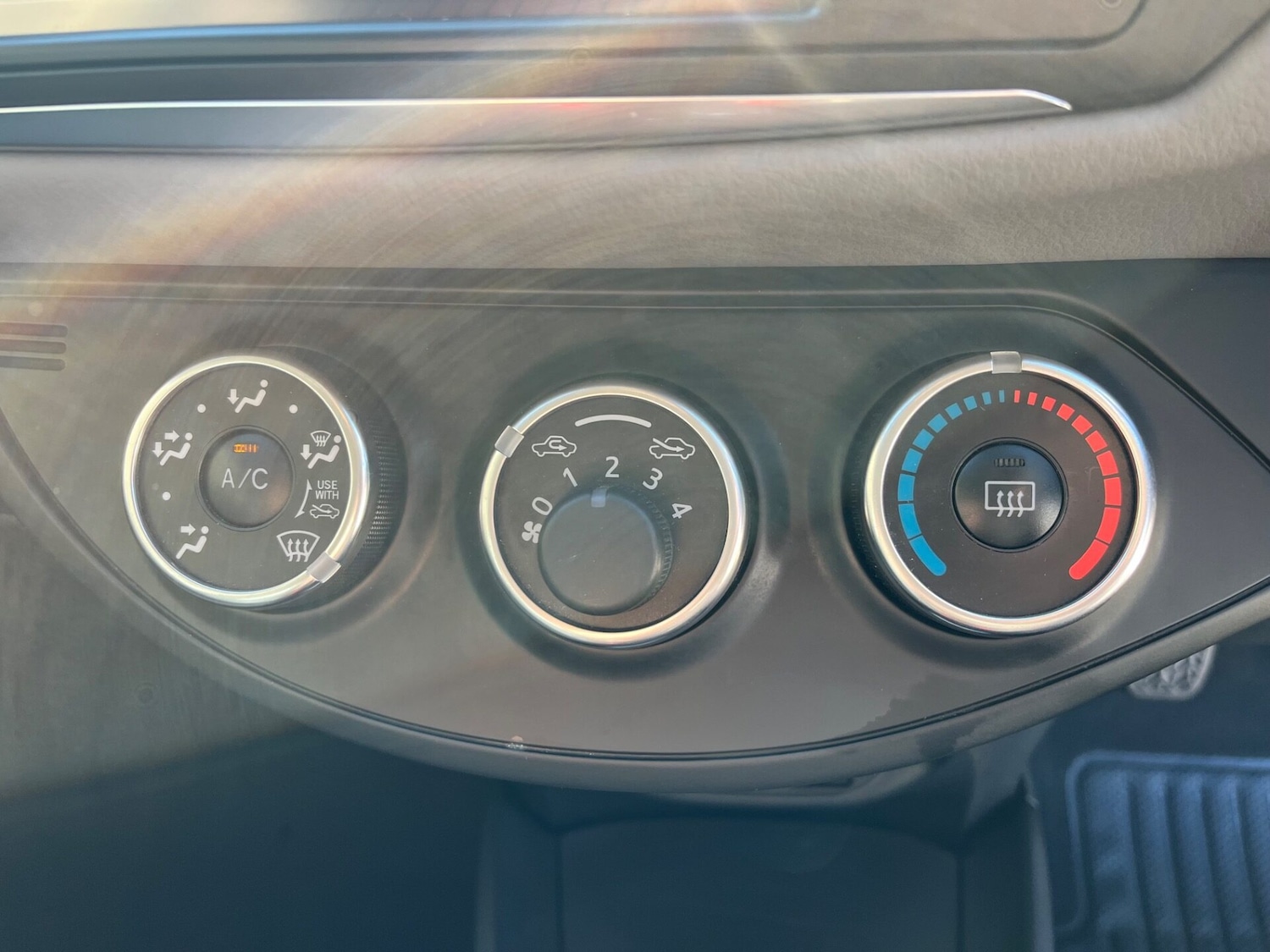 Used Toyota Yaris 2015 for sale - 76517657: Photo 16