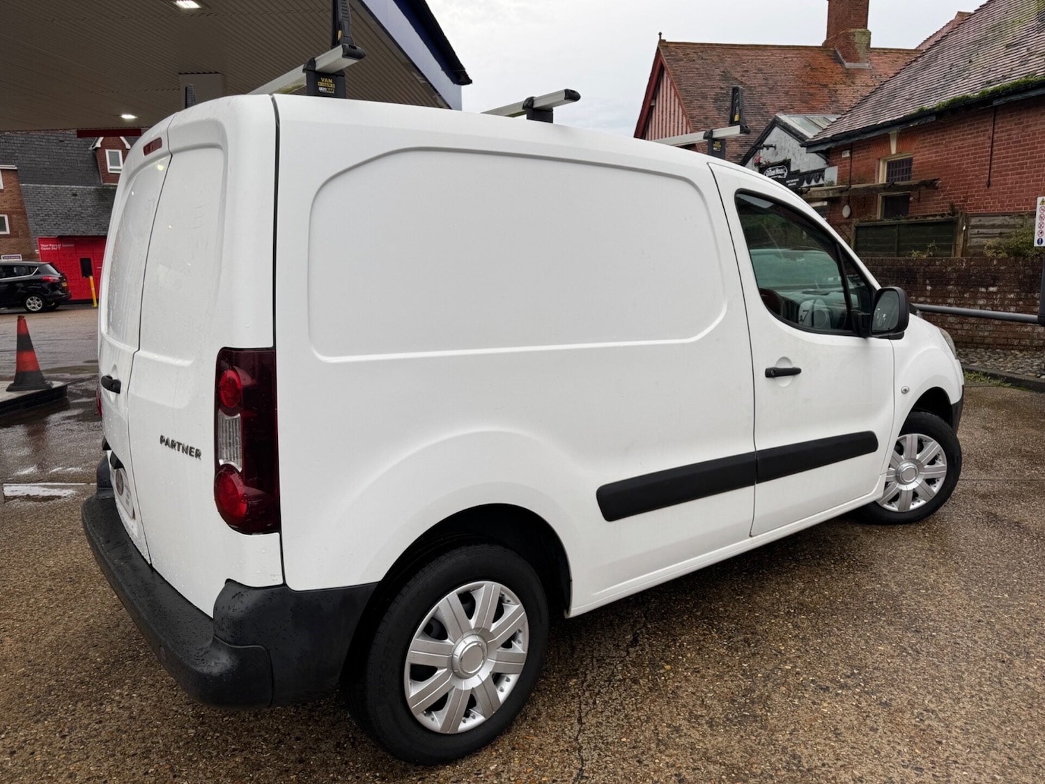 Used Peugeot Partner 2014 for sale - 76340413: Photo 2