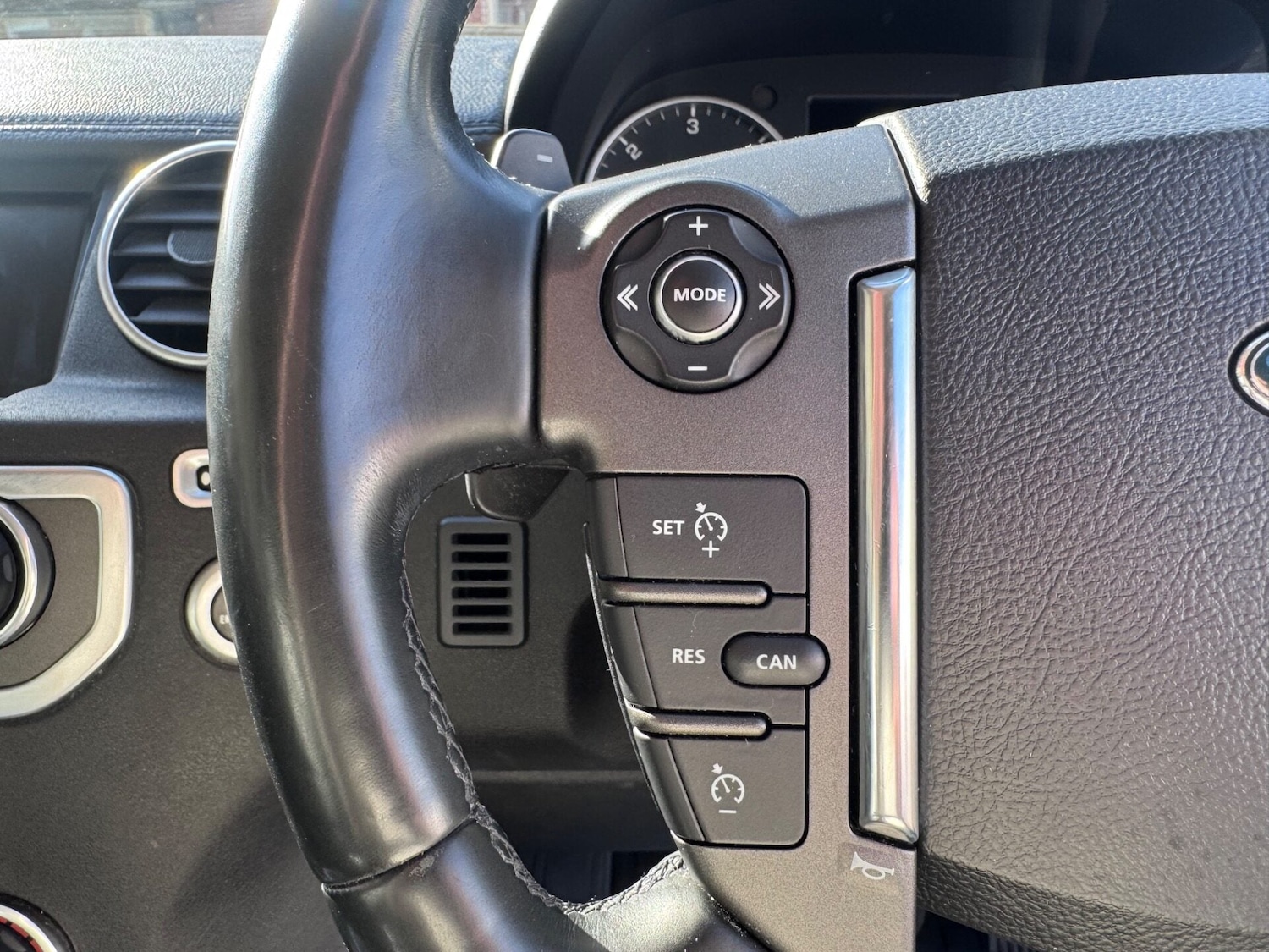 Used Land Rover Discovery 2016 for sale - 77641826: Photo 12