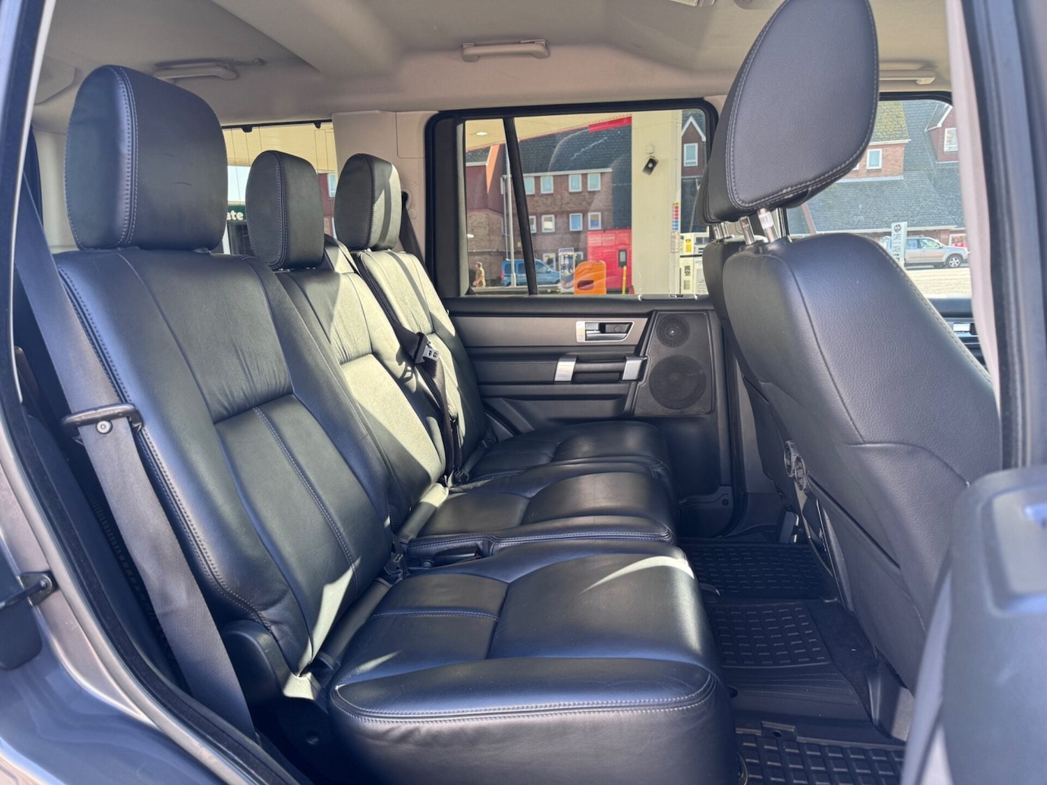 Used Land Rover Discovery 2016 for sale - 77641826: Photo 14