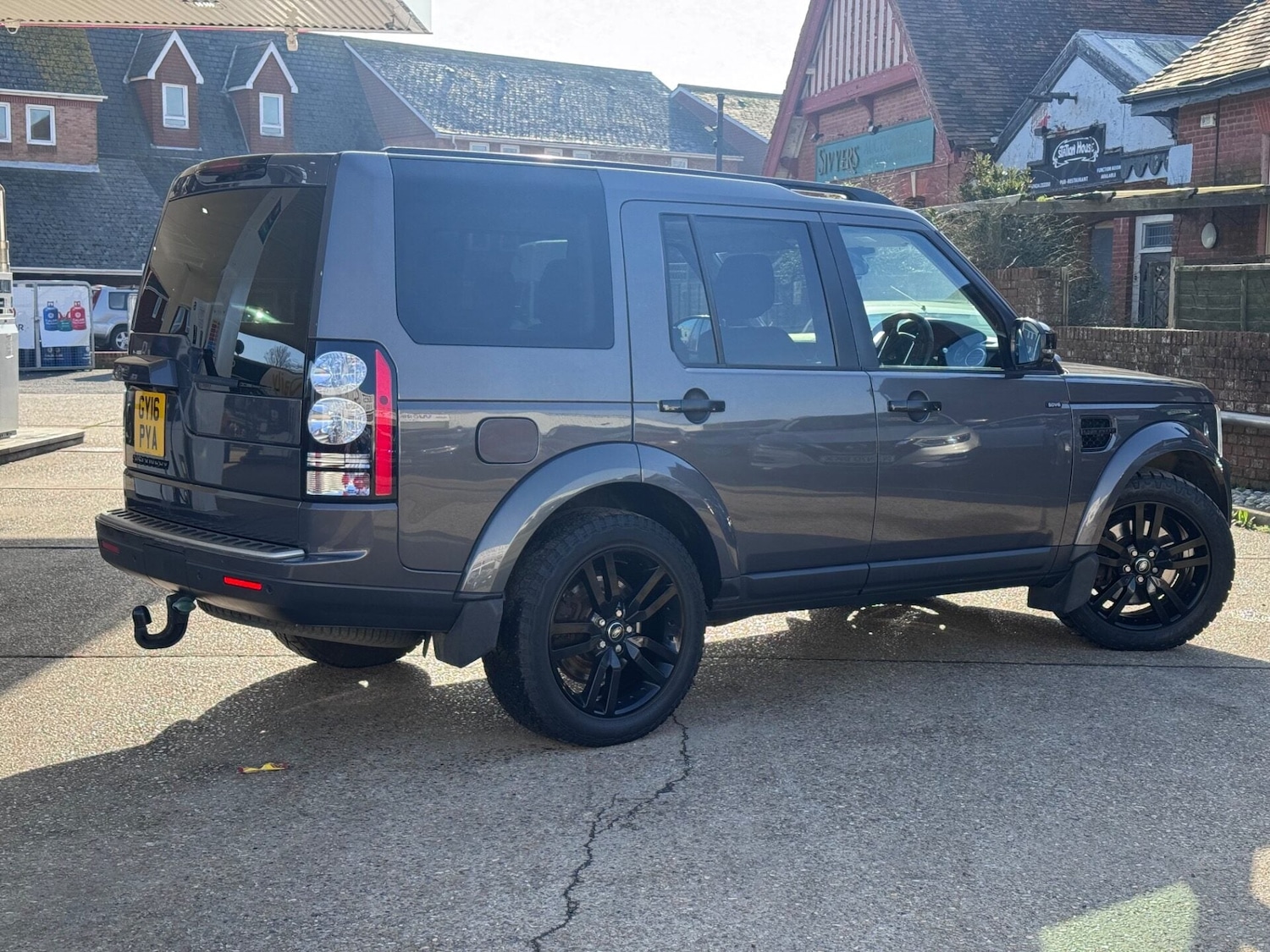 Used Land Rover Discovery 2016 for sale - 77641826: Photo 2