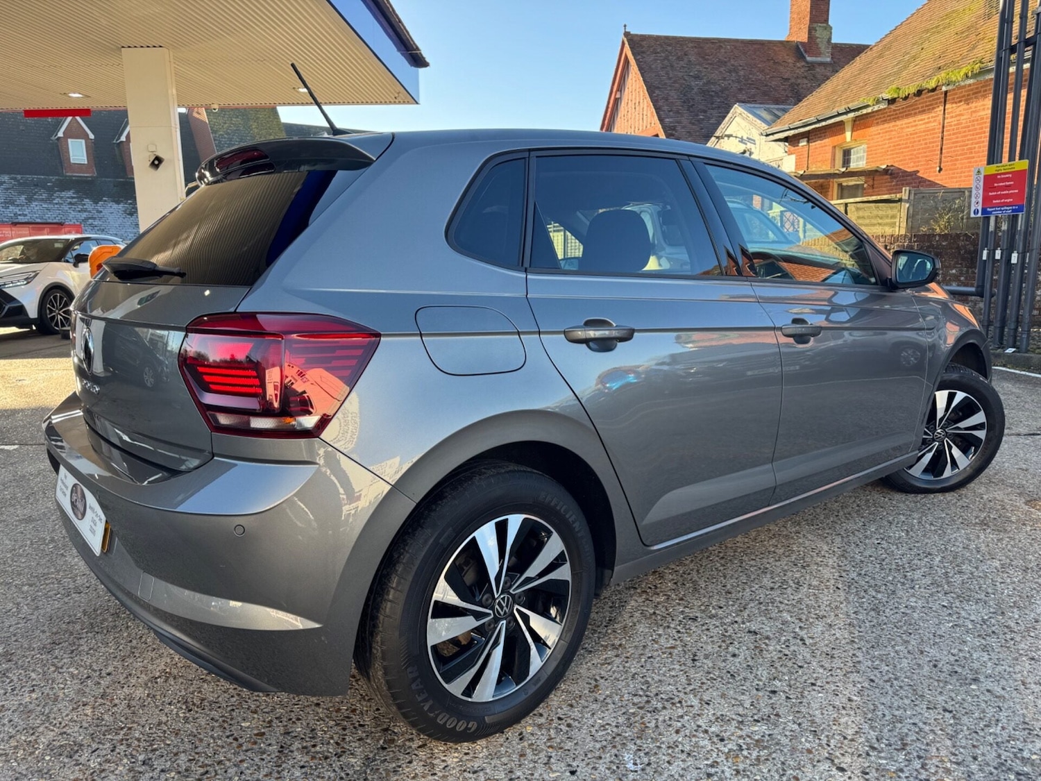 Used Volkswagen Polo 2021 for sale - 77064349: Photo 2