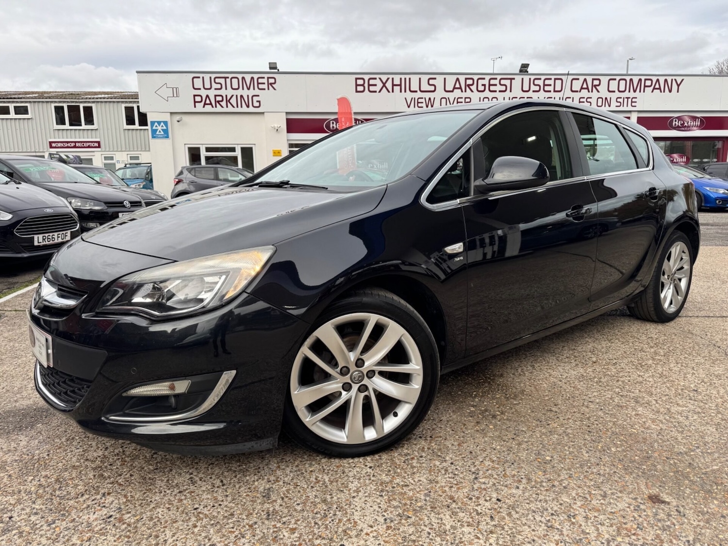Used Vauxhall Astra 2012 for sale - 76520120: Photo 1