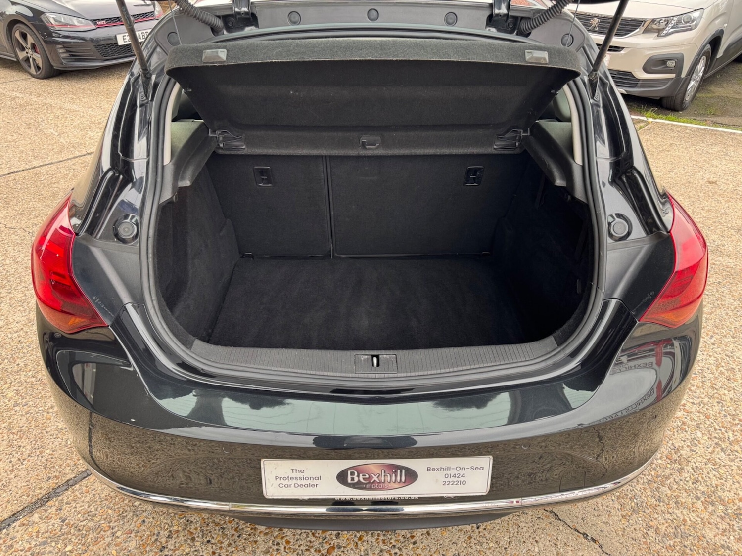 Used Vauxhall Astra 2012 for sale - 76520120: Photo 10