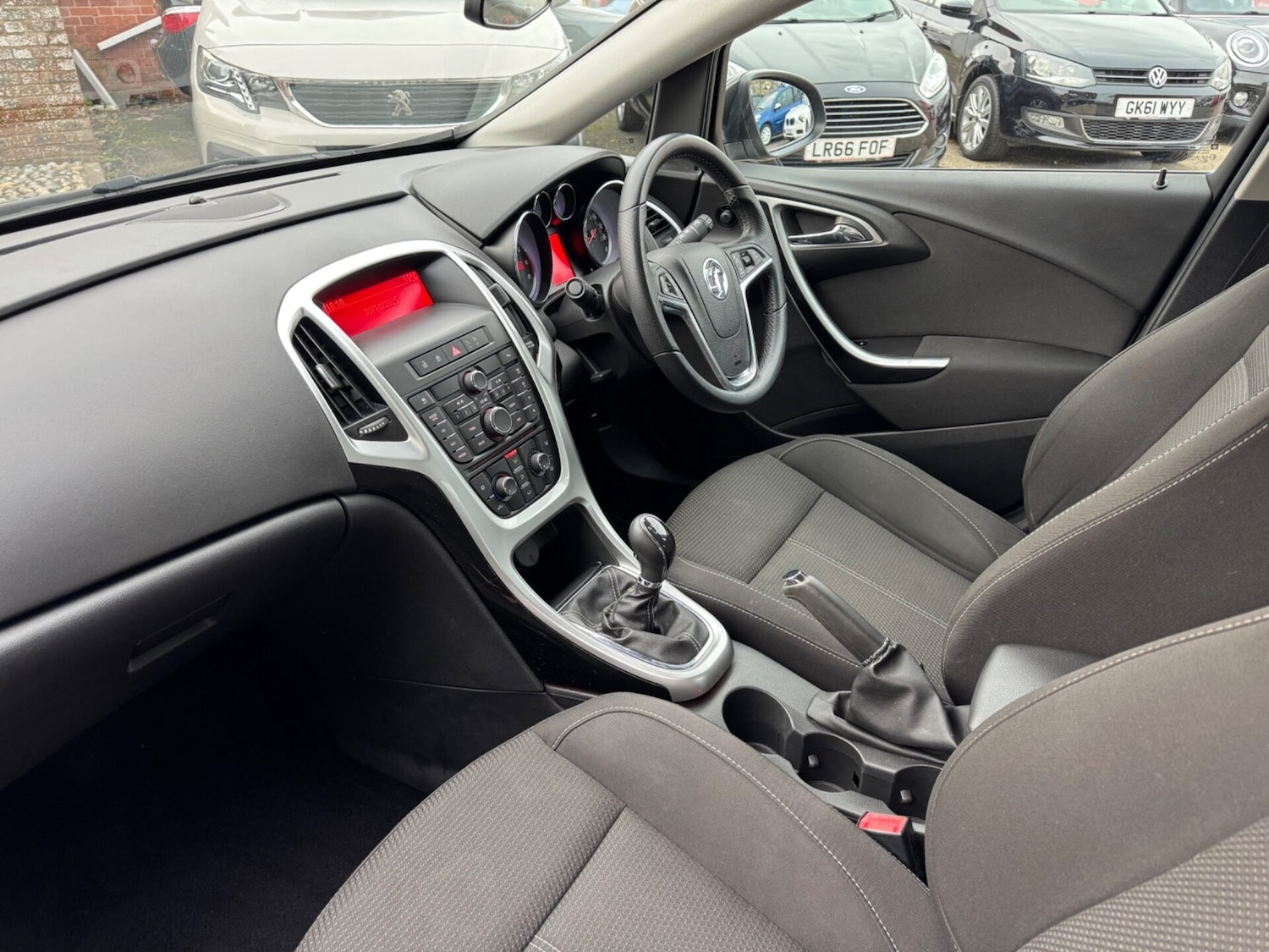 Used Vauxhall Astra 2012 for sale - 76520120: Photo 11