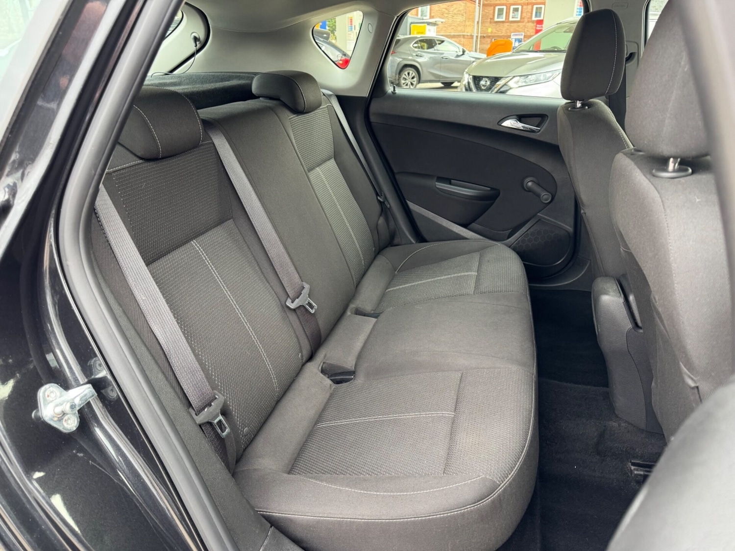 Used Vauxhall Astra 2012 for sale - 76520120: Photo 12