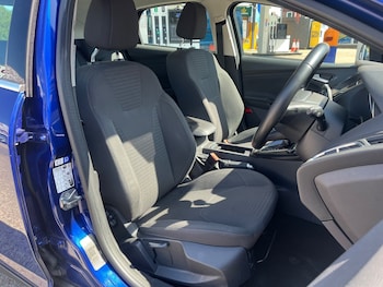 Used Ford Focus 2015 for sale - 75422520: Photo