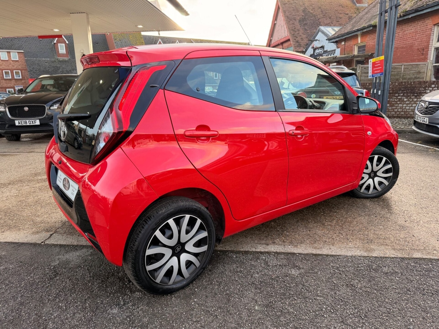 Used Toyota AYGO 2018 for sale - 77138756: Photo 2