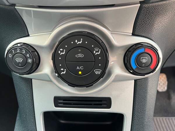 Used Ford Fiesta 2009 for sale - 75426208: Photo 15