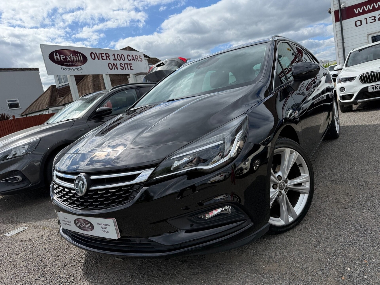 Used Vauxhall Astra 2018 for sale - 76707438: Photo 2