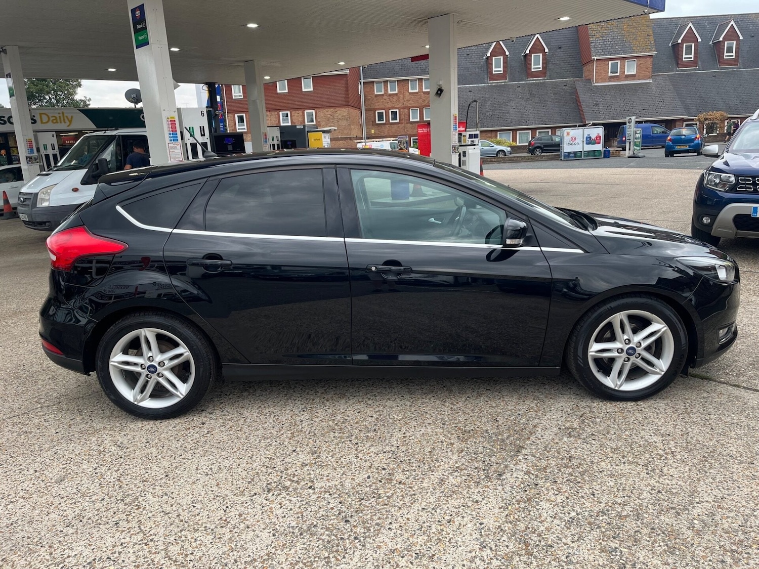 Used Ford Focus 2016 for sale - 76945444: Photo 8