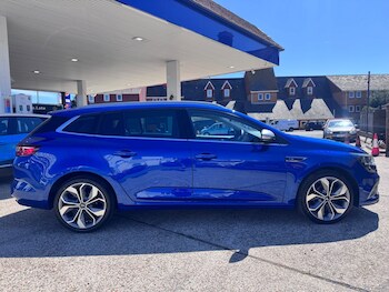 Used Renault Megane 2019 for sale - 78872177: Photo