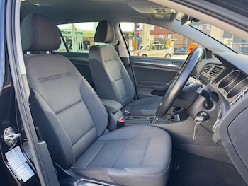 Used Volkswagen Golf 2020 for sale - 77138719: Photo