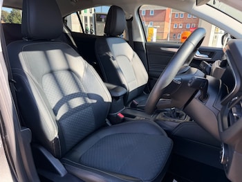 Used Ford Focus 2021 for sale - 79143081: Photo