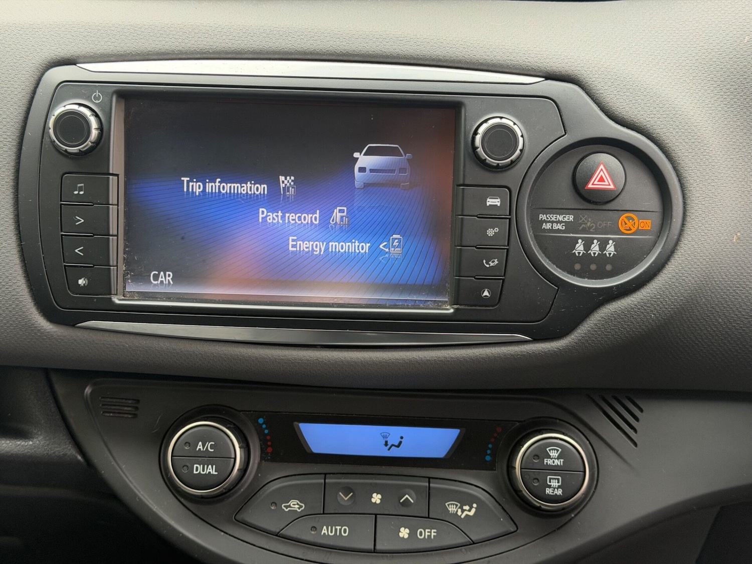 Used Toyota Yaris 2016 for sale - 77666054: Photo 23