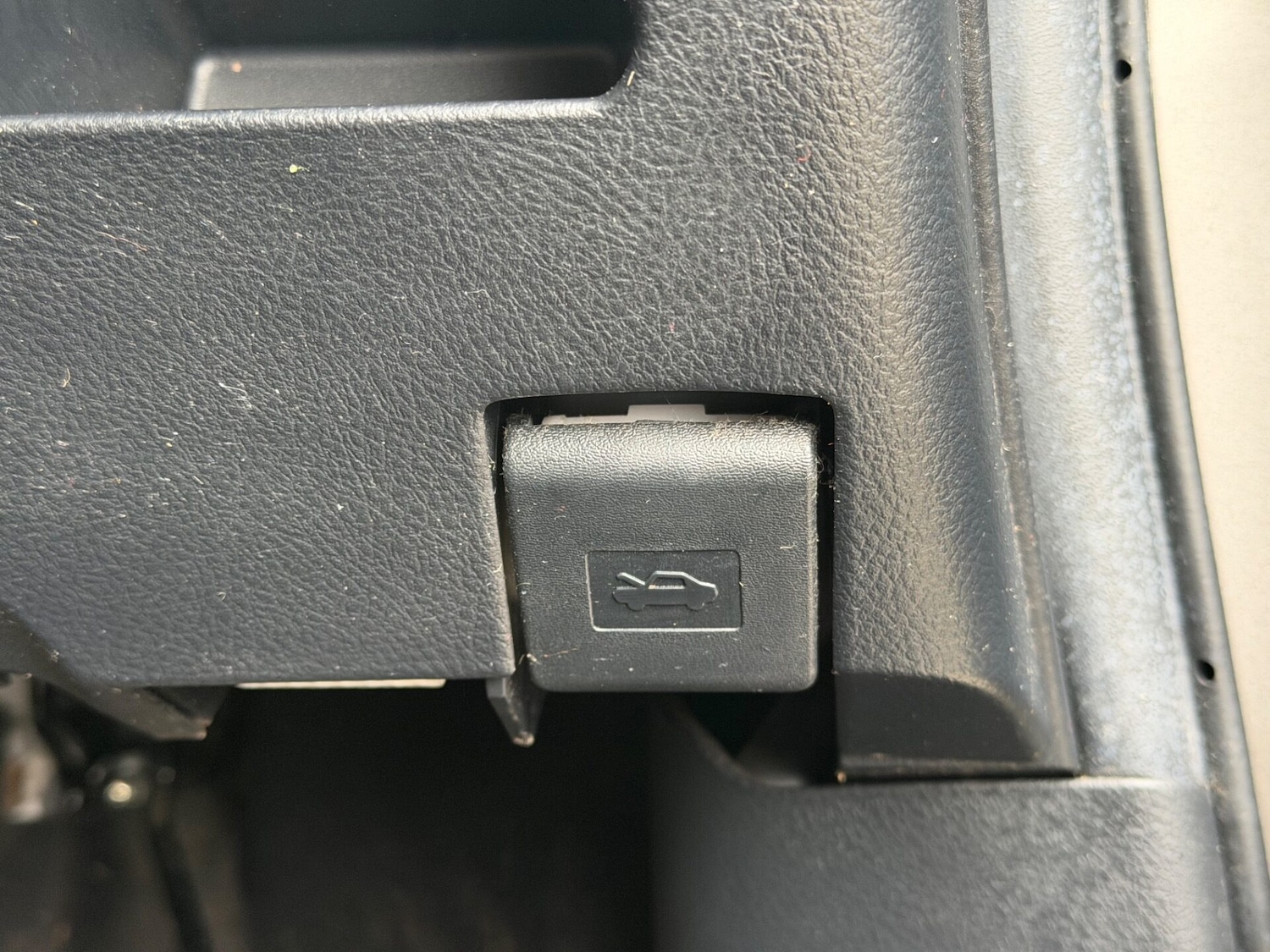 Used Toyota Yaris 2016 for sale - 77666054: Photo 24