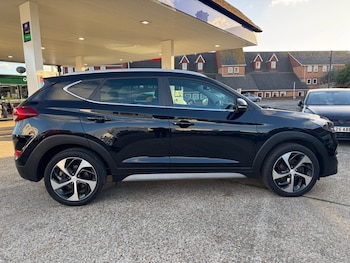 Used Hyundai TUCSON 2017 for sale - 77666037: Photo