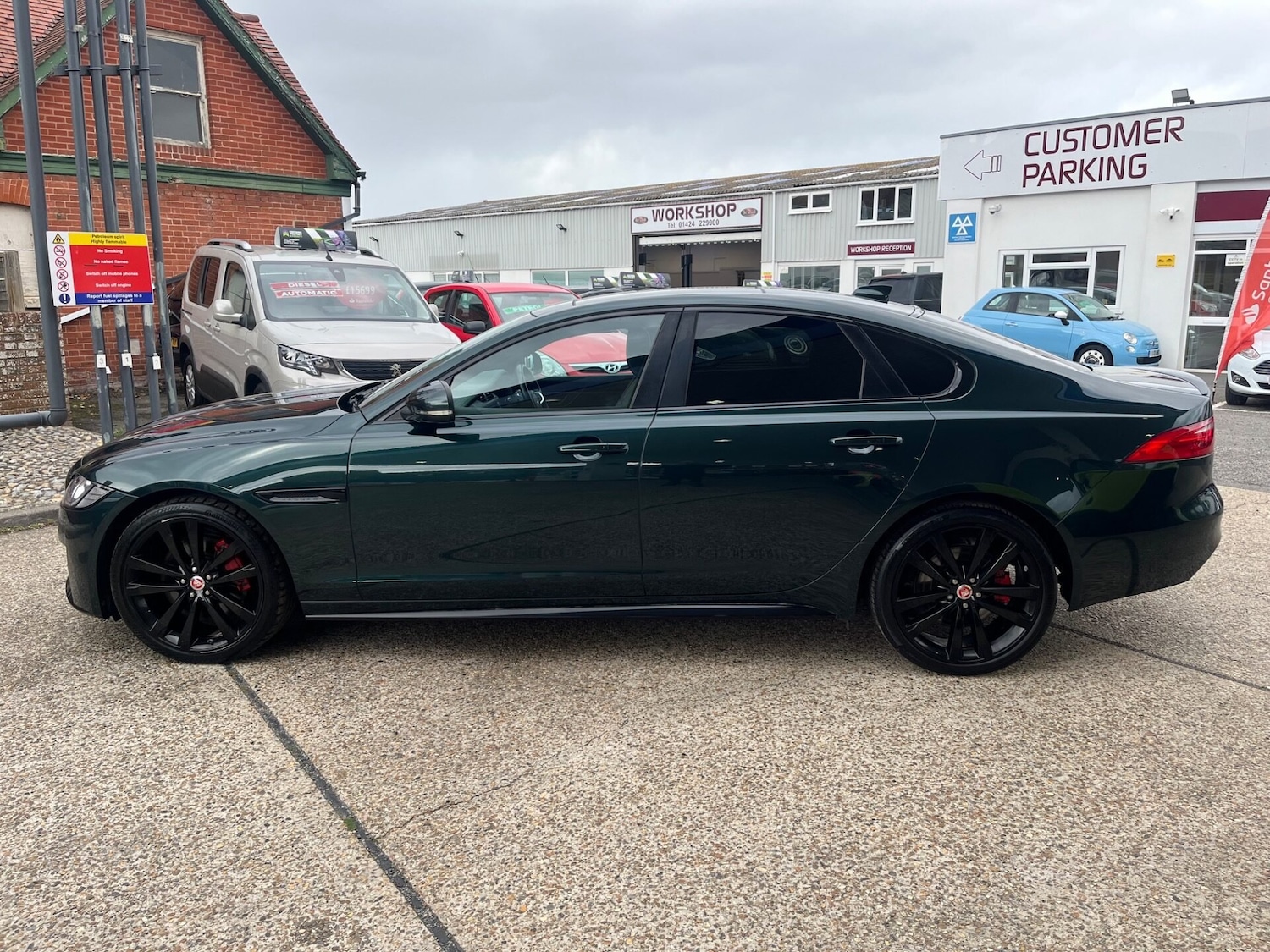 Used Jaguar XF 2016 for sale - 76156948: Photo 10