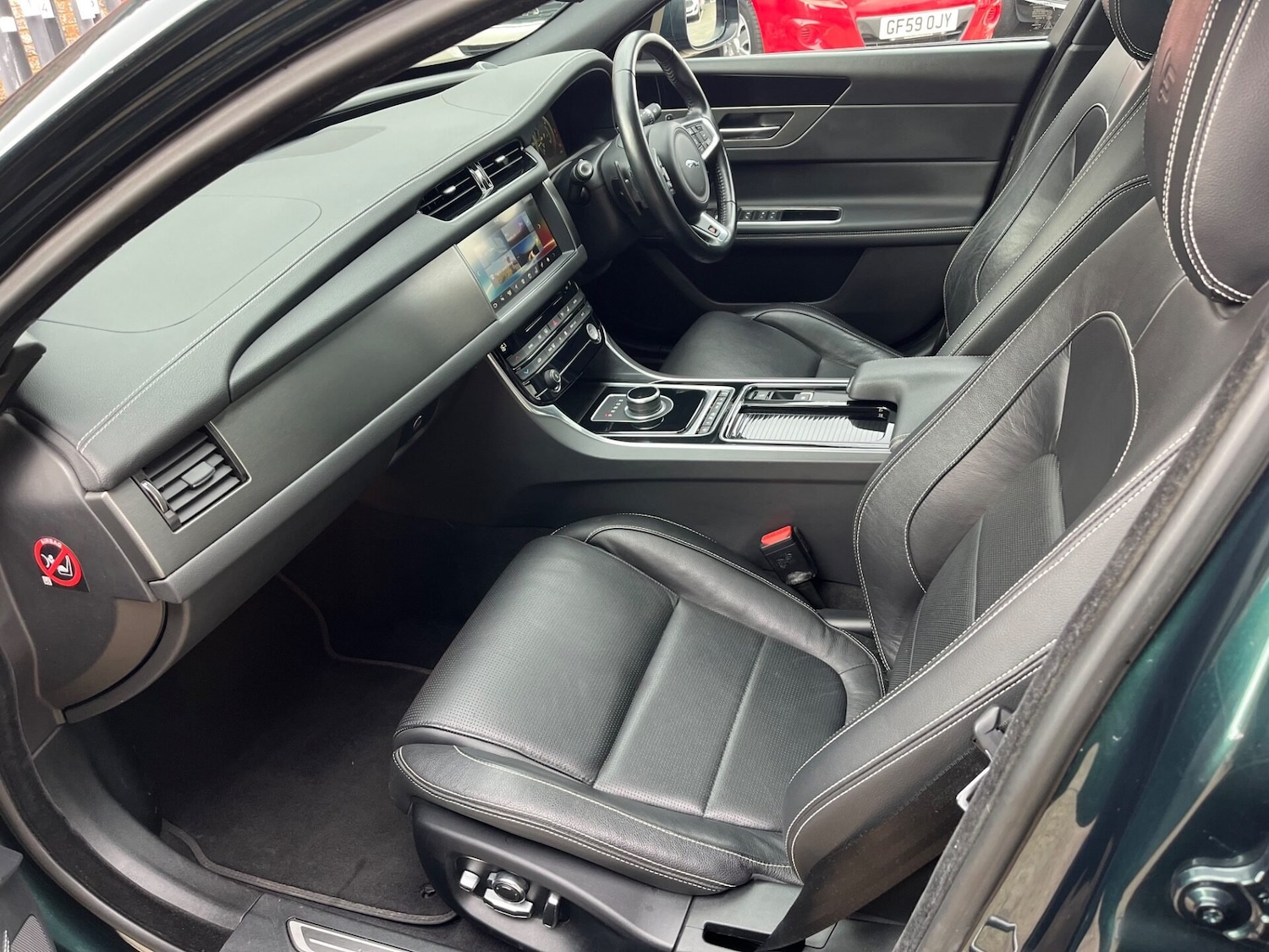 Used Jaguar XF 2016 for sale - 76156948: Photo 12