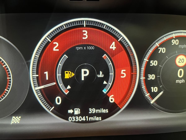 Used Jaguar XF 2016 for sale - 76156948: Photo 27