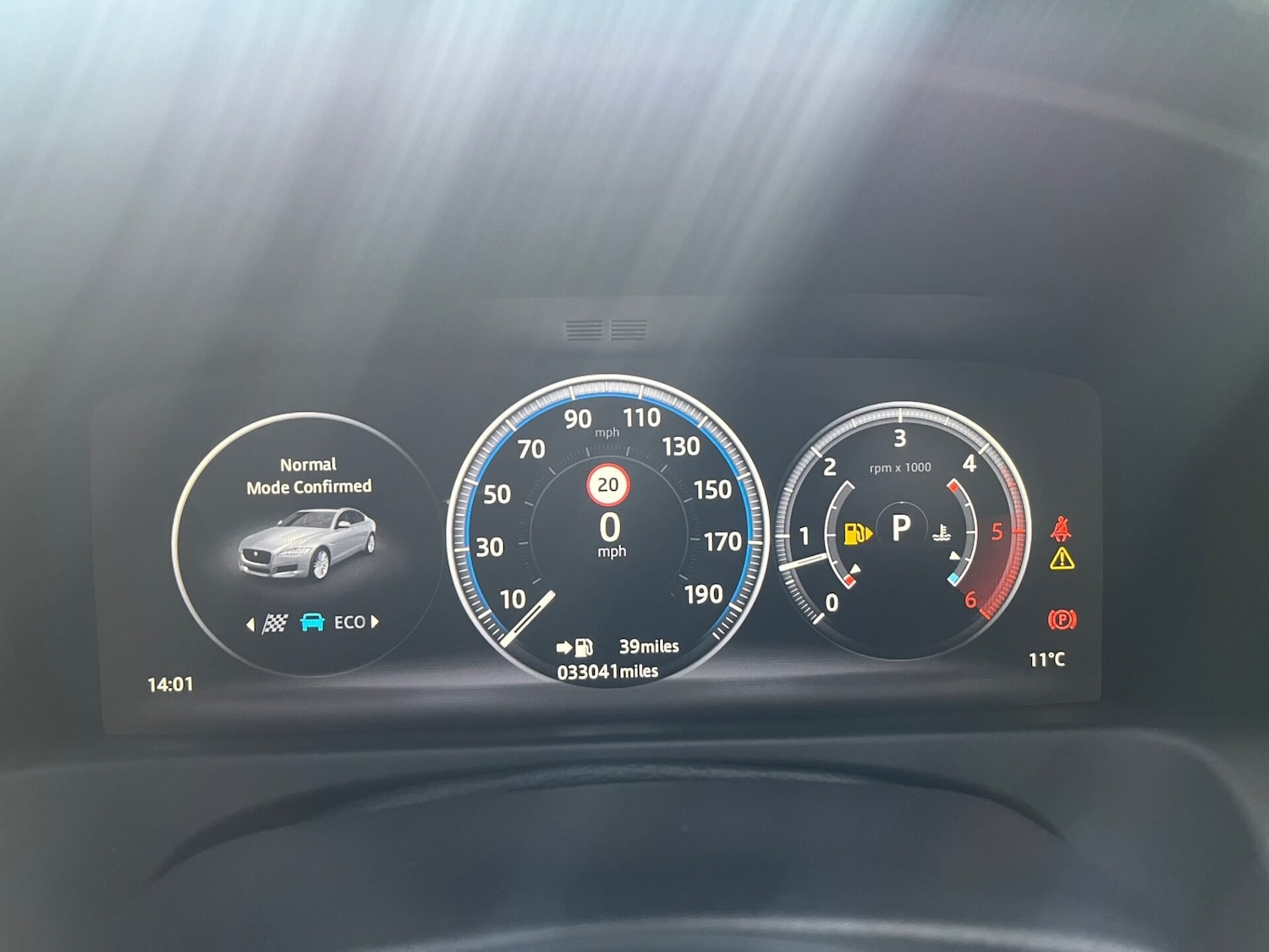 Used Jaguar XF 2016 for sale - 76156948: Photo 28