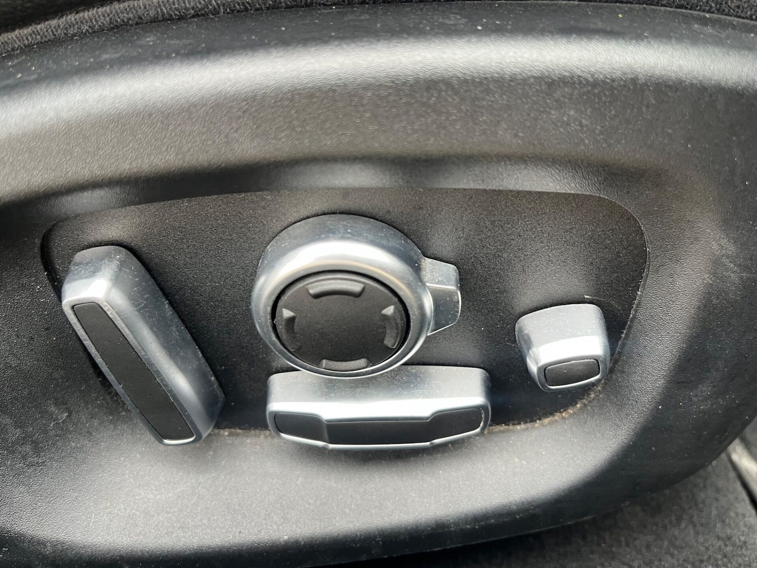 Used Jaguar XF 2016 for sale - 76156948: Photo 30