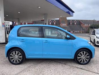Used Volkswagen up! 2016 for sale - 79652372: Photo