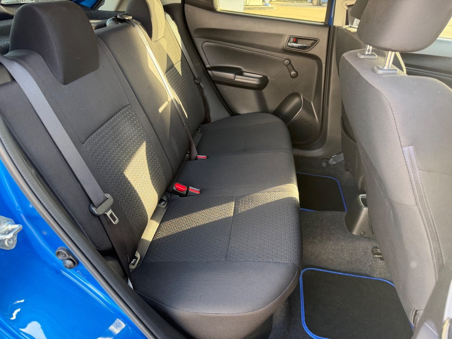 Used Suzuki Swift 2017 for sale - 77663582: Photo 4