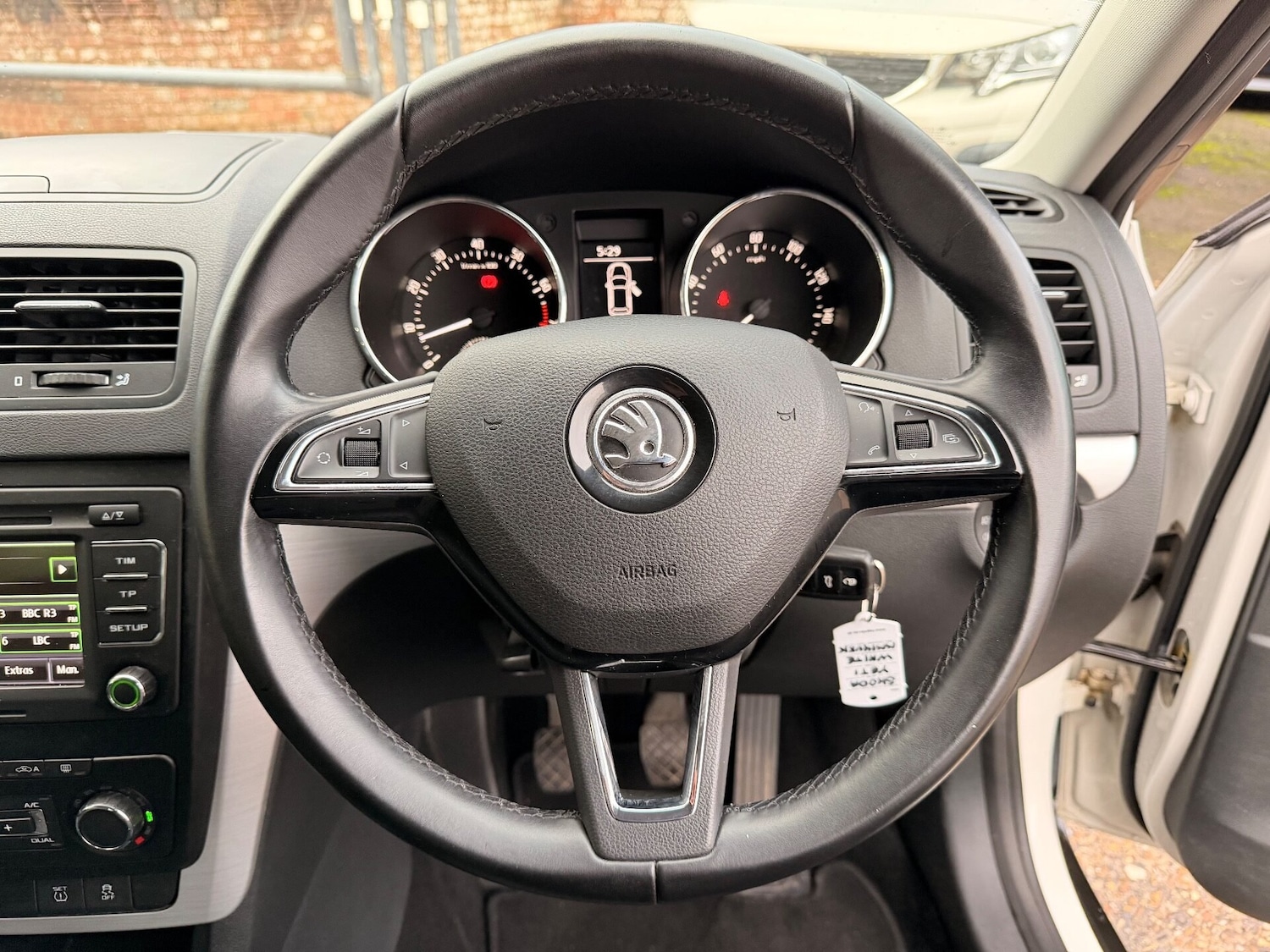 Used Skoda Yeti 2014 for sale - 76492280: Photo 13