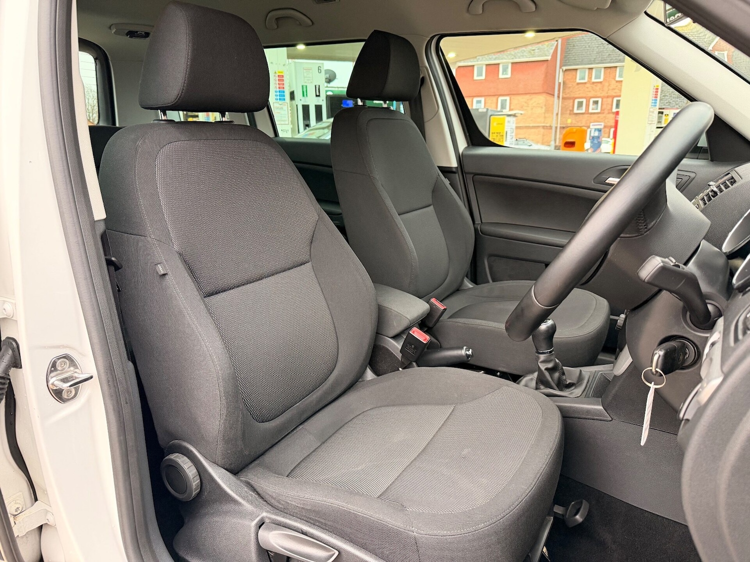 Used Skoda Yeti 2014 for sale - 76492280: Photo 3