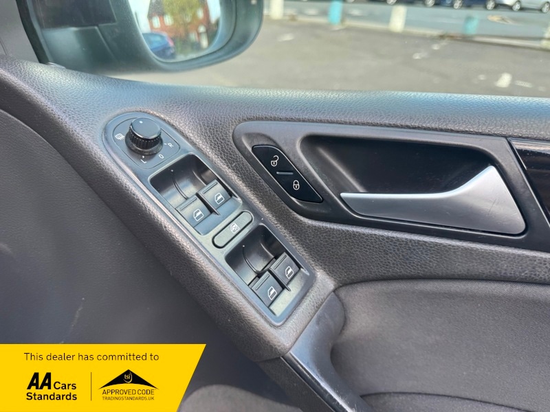 Used Volkswagen Golf 2012 for sale - 77891463: Photo 21