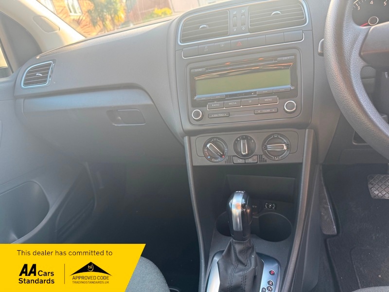 Used Volkswagen Polo 2010 for sale - 76712188: Photo 21