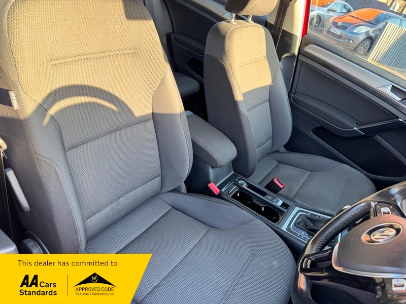 Used Volkswagen Golf 2014 for sale - 77166057: Photo 23