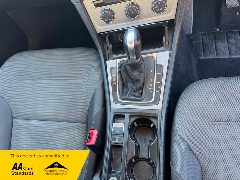 Used Volkswagen Golf 2014 for sale - 77166057: Photo 27