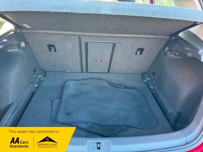 Used Volkswagen Golf 2014 for sale - 77166057: Photo 31