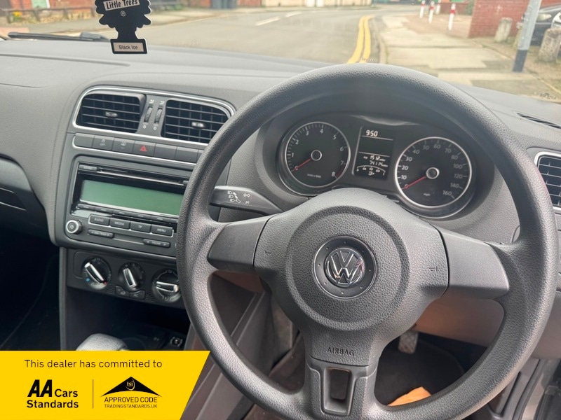 Used Volkswagen Polo 2010 for sale - 77766011: Photo 17