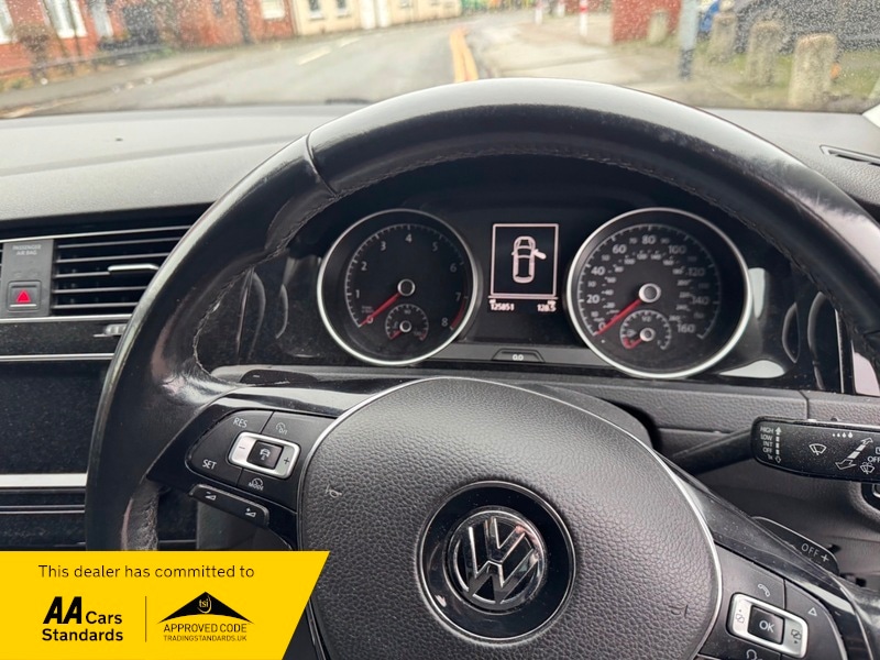 Used Volkswagen Golf 2014 for sale - 77264148: Photo 17