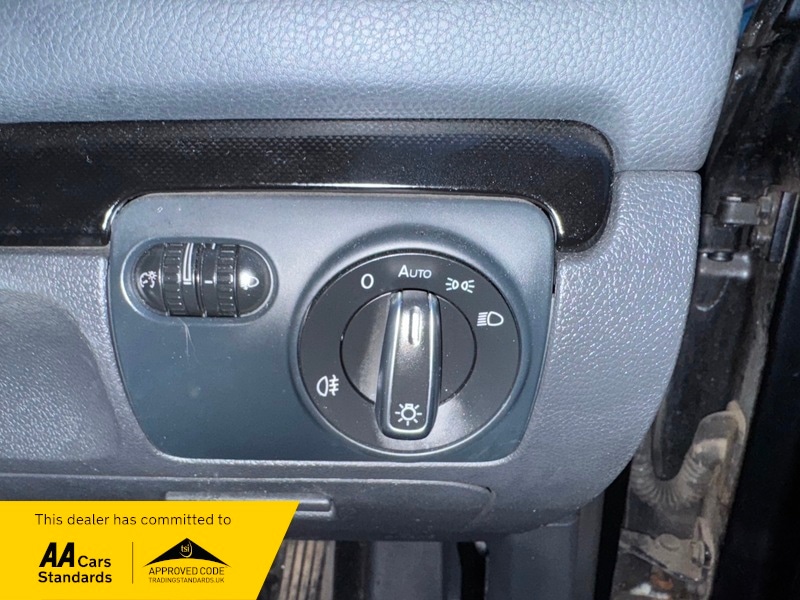 Used Volkswagen Golf 2010 for sale - 77264155: Photo 26