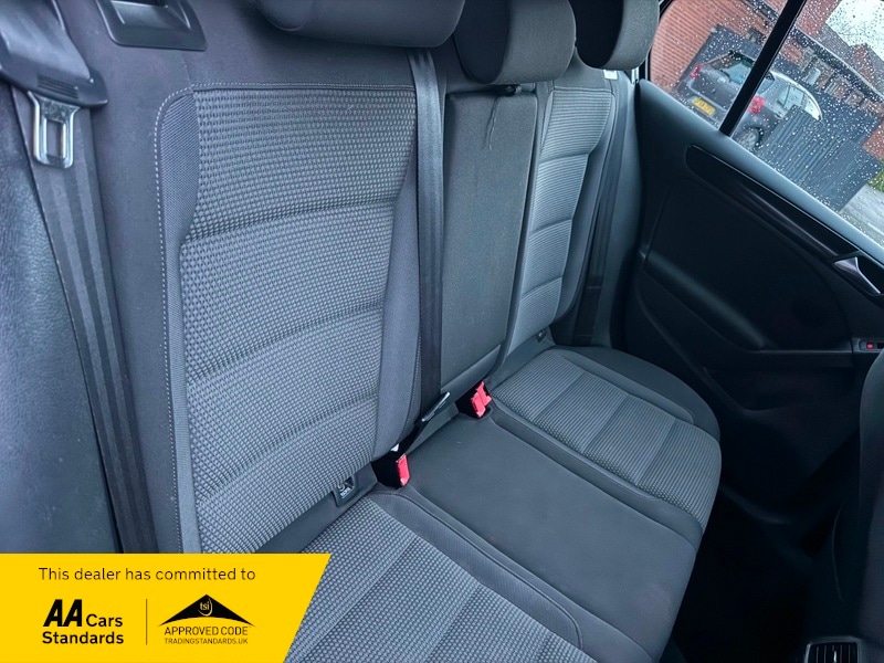 Used Volkswagen Golf 2010 for sale - 77264155: Photo 31