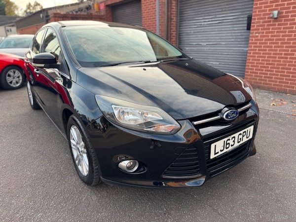 Used Ford Focus 2013 for sale - 76245633: Photo 2